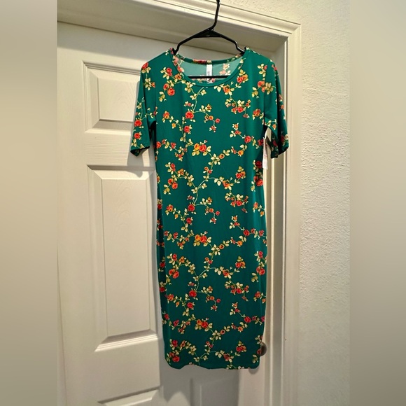 Lula Roe Floral Green Women's Bodycon dress NWT - Picture 3 of 4